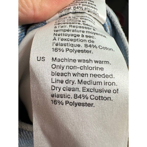 COS‎ Denim Shorts Women's Size 32 Light Wash High Rise Cotton Blend Casual - Picture 4 of 4